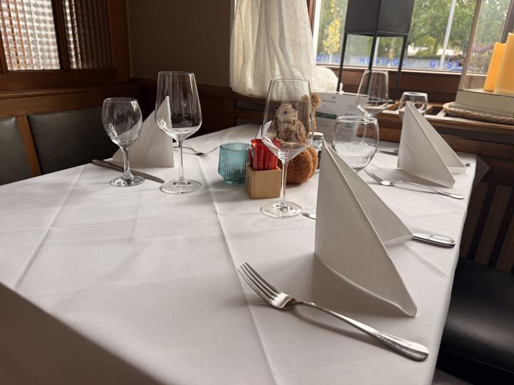 Votre table vous attend